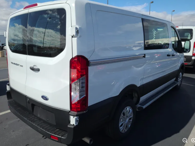 Used 2025 Ford Transit 250 Low Roof w/ Exterior Upgrade Package RWD image 5