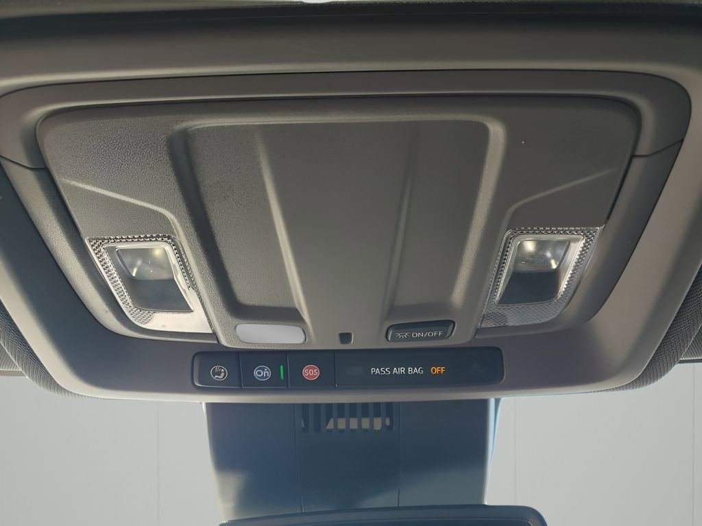 Used 2025 Chevrolet Silverado 2500 Custom w/ Custom Value Package image 40