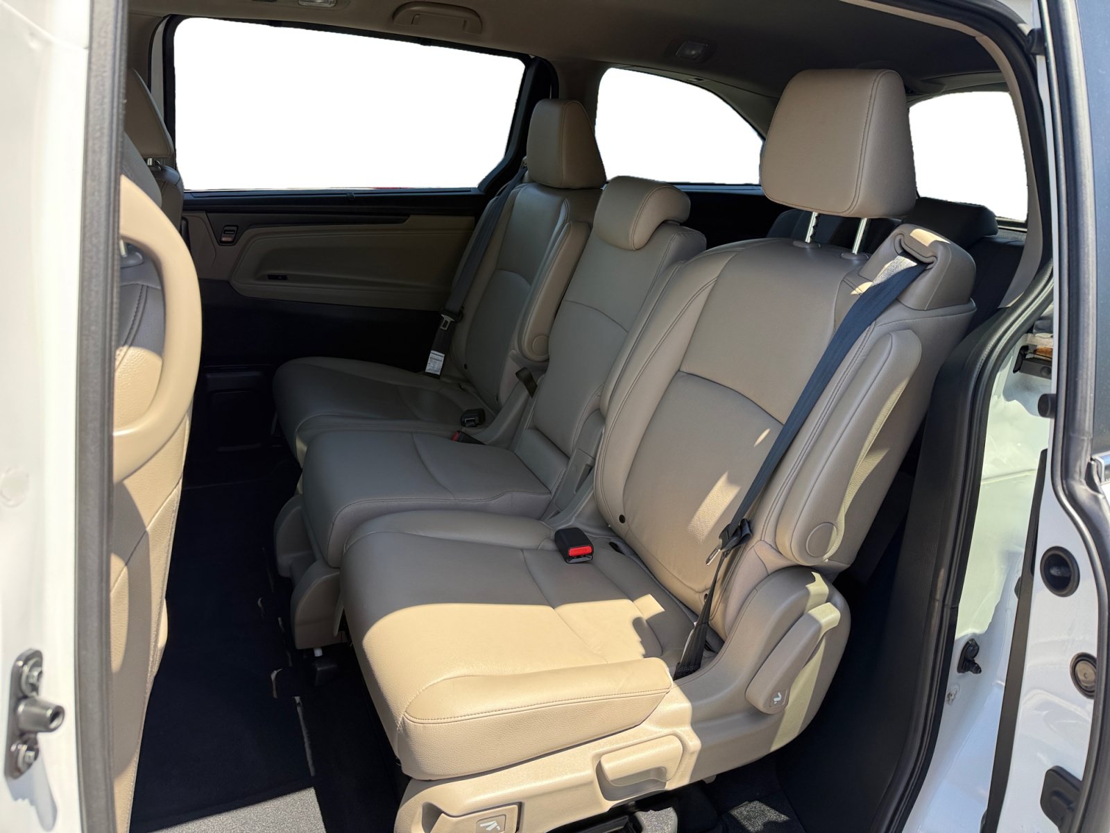 Used 2023 Honda Odyssey EX-L image 16