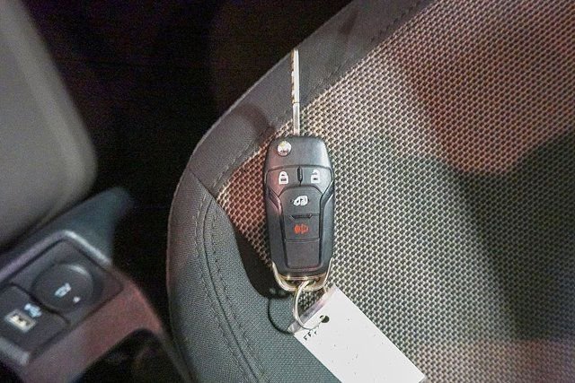 Used 2021 Ford Transit Connect XL image 28