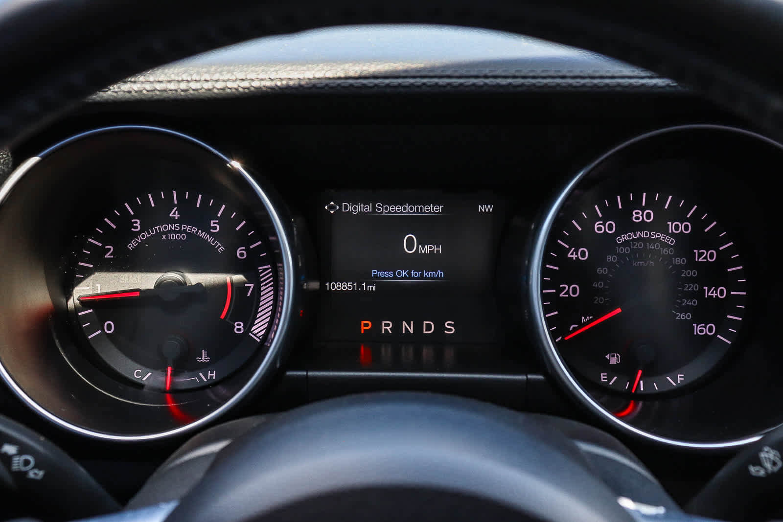 Used 2018 Ford Mustang Coupe RWD image 25