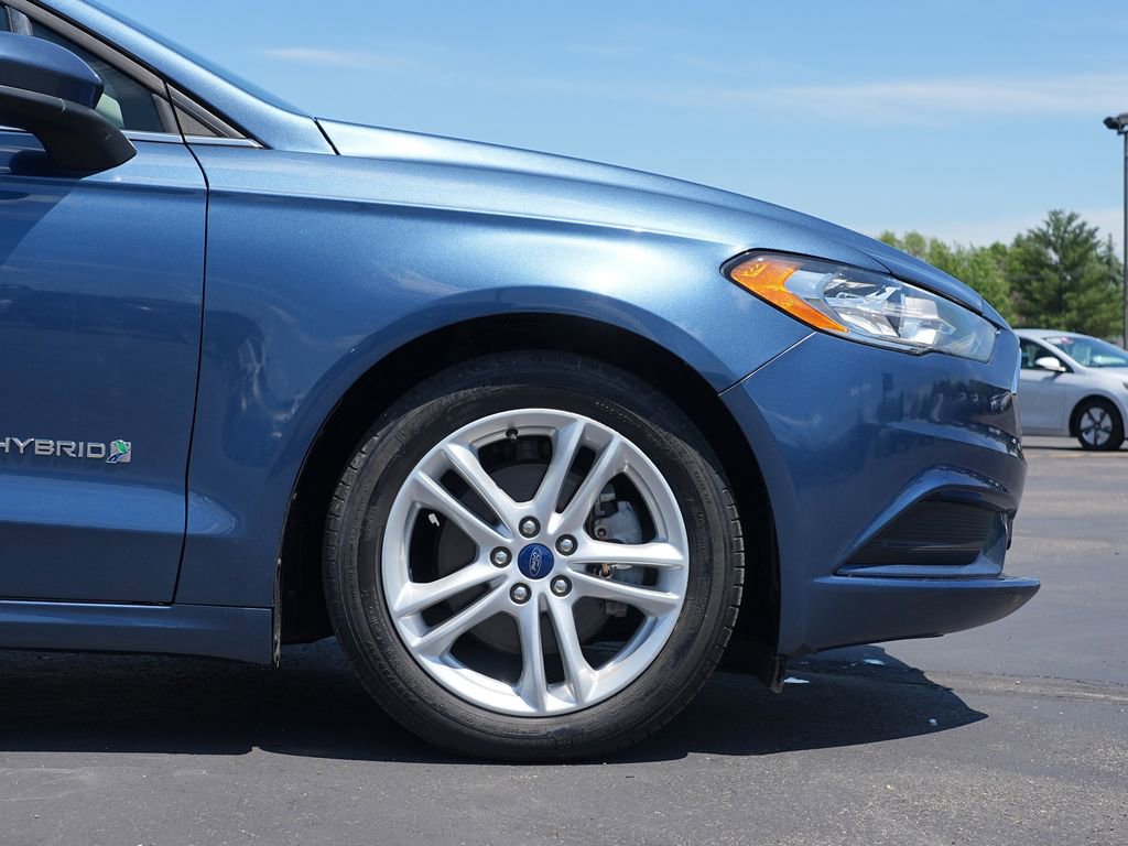 Used 2018 Ford Fusion S FWD image 11