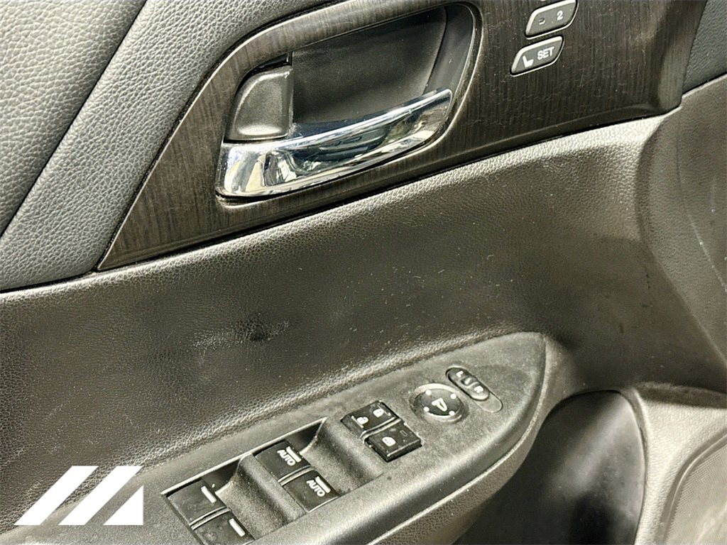 Used 2015 Honda Accord EX-L image 20