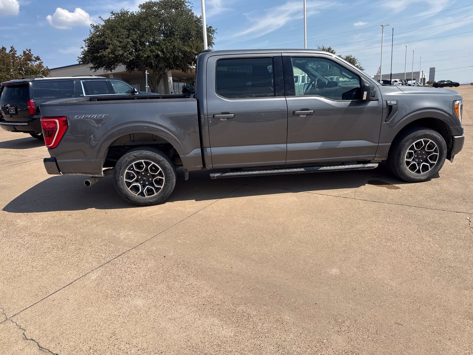 Used 2023 Ford F150 XLT w/ Equipment Group 302A High RWD image 8