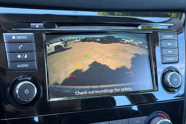 Used 2019 Nissan Rogue Sport S w/ Appearance Package image 21