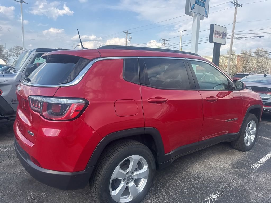Used 2019 Jeep Compass Latitude w/ Popular Equipment Group image 13