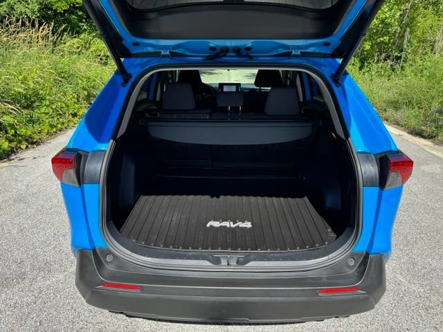 Used 2019 Toyota RAV4 XLE w/ Convenience Package AWD/4WD image 14
