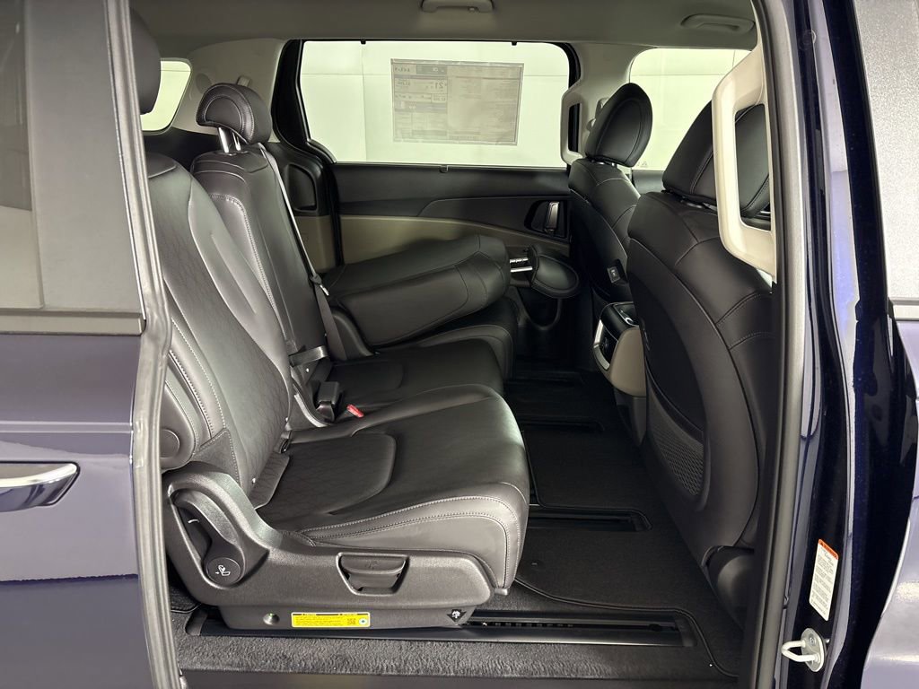 New 2026 Kia Carnival EX image 45