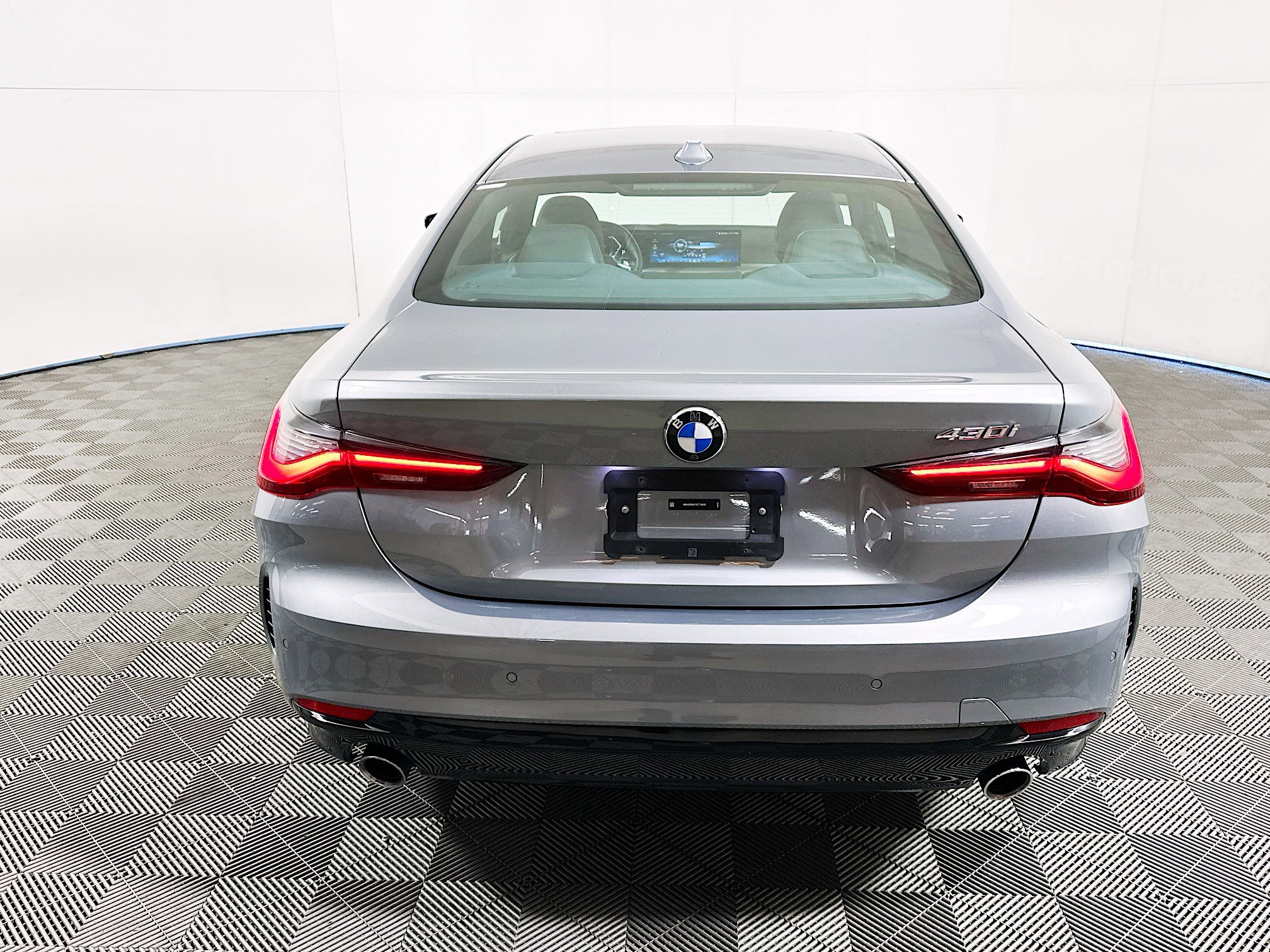 Used 2025 BMW 430i Coupe image 4