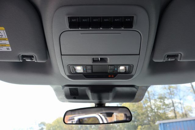 New 2026 Ford F550 4x4 Supercab Super Duty image 24