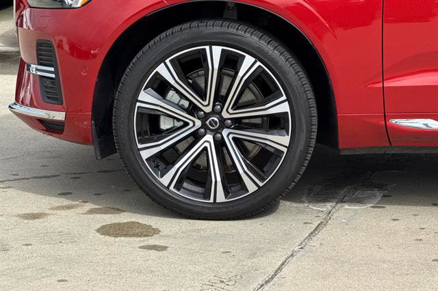 Certified 2023 Volvo XC60 T8 Ultimate image 31
