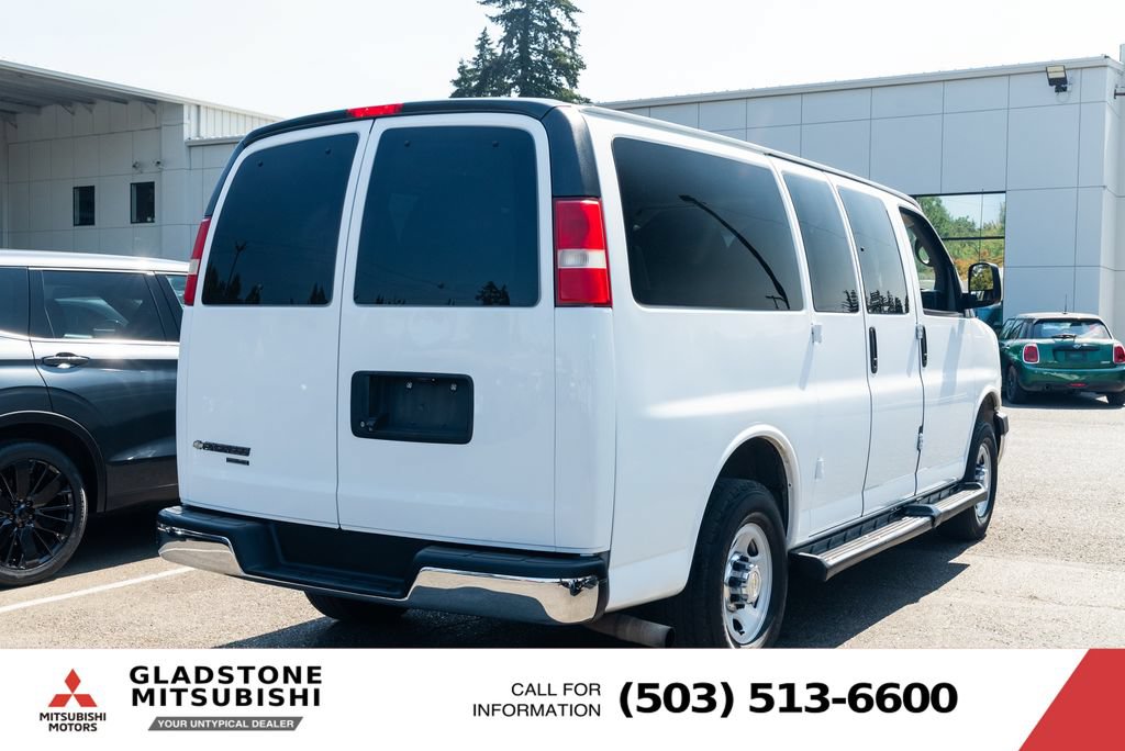 Used 2015 Chevrolet Express 2500 LT w/ LT Preferred Equipment Group RWD image 7