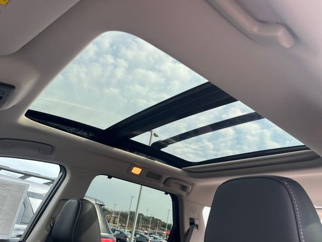 New 2026 Nissan Pathfinder Platinum image 28