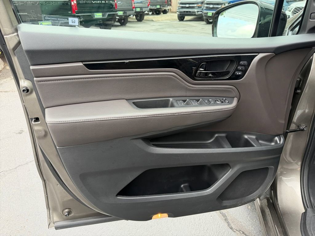 Used 2018 Honda Odyssey Elite image 21