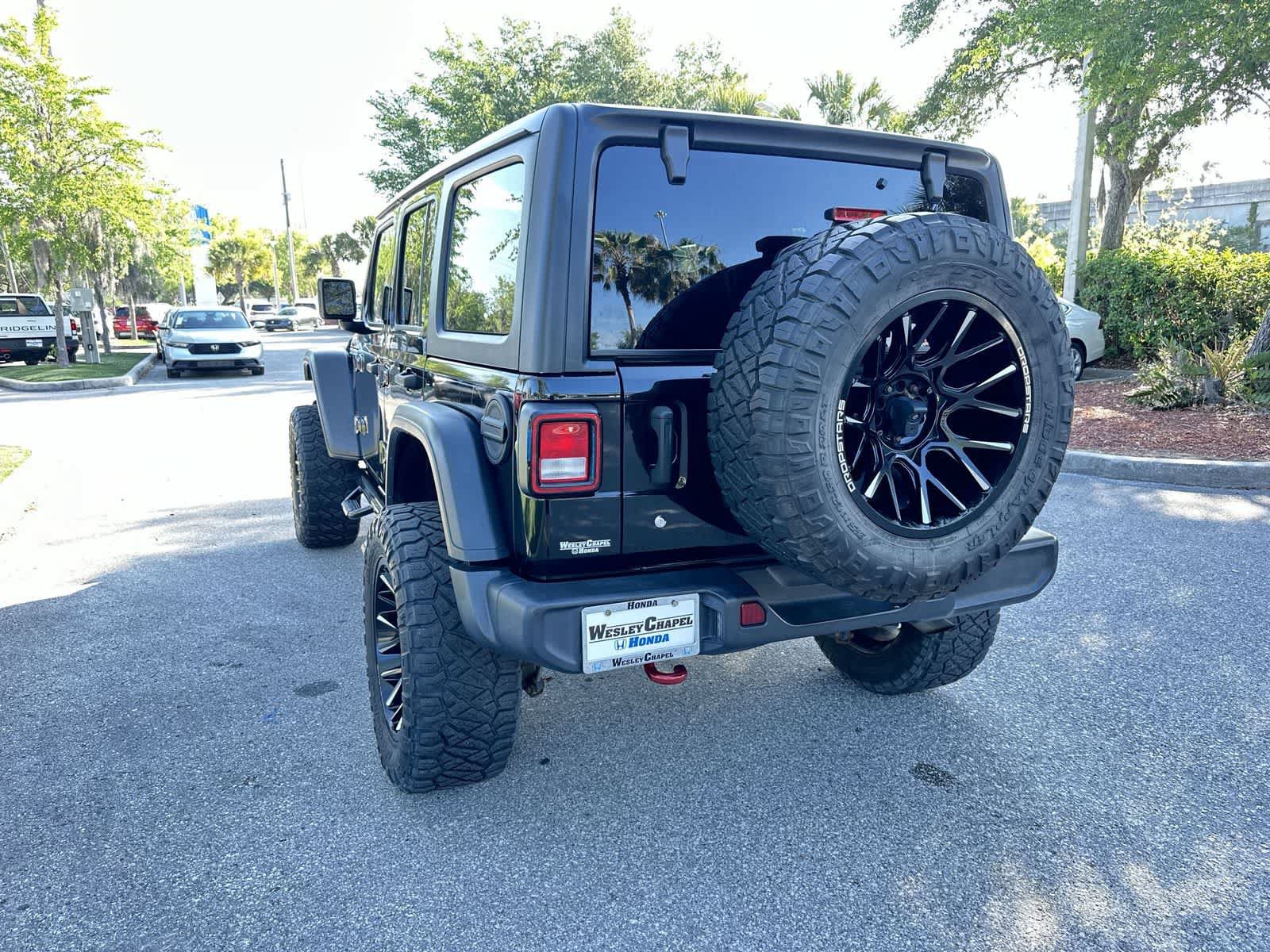 Used 2018 Jeep Wrangler Unlimited Rubicon AWD/4WD image 4