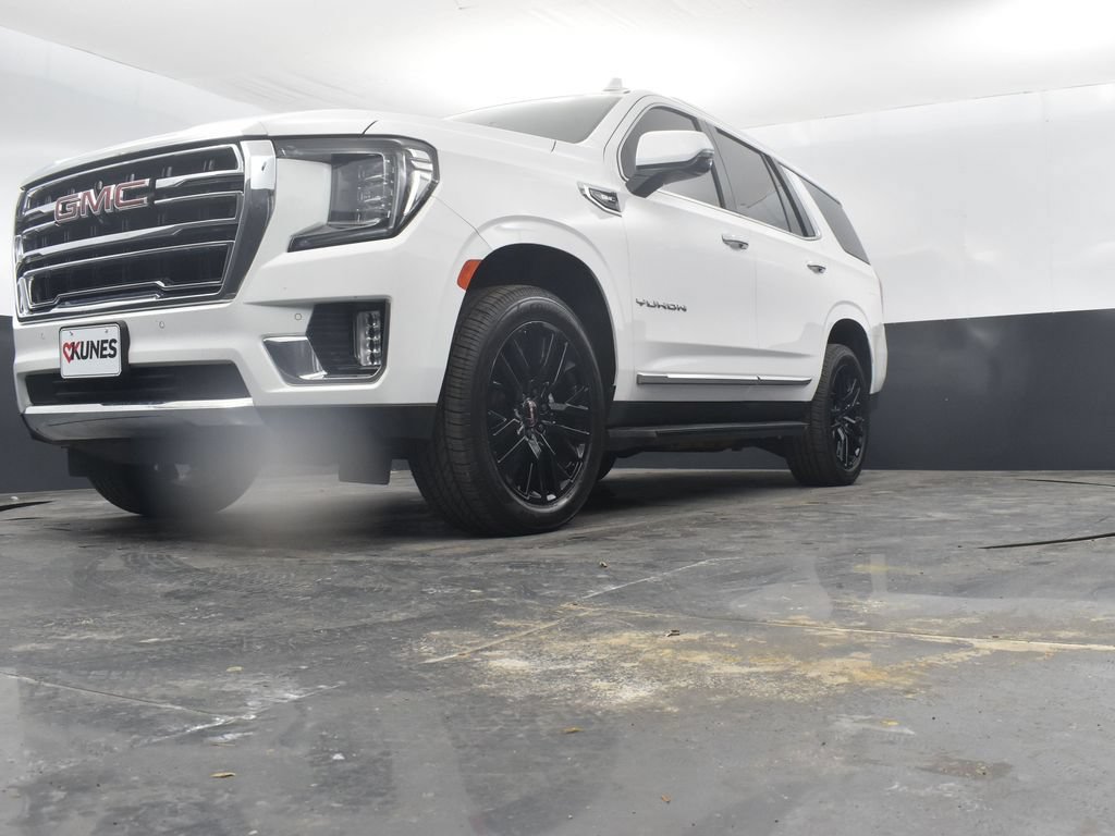 Used 2023 GMC Yukon SLT w/ SLT Luxury Package AWD/4WD image 44