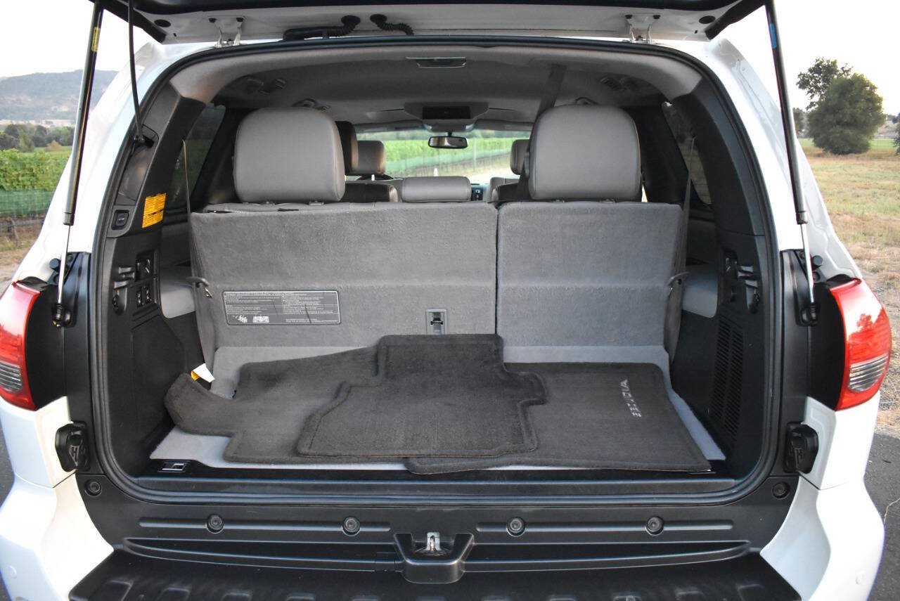 Used 2013 Toyota Sequoia Platinum AWD/4WD image 64