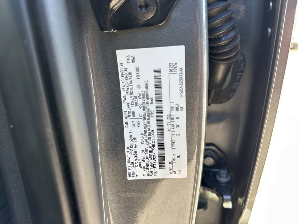 Used 2022 Ford F250 Lariat w/ Black Appearance Package image 37