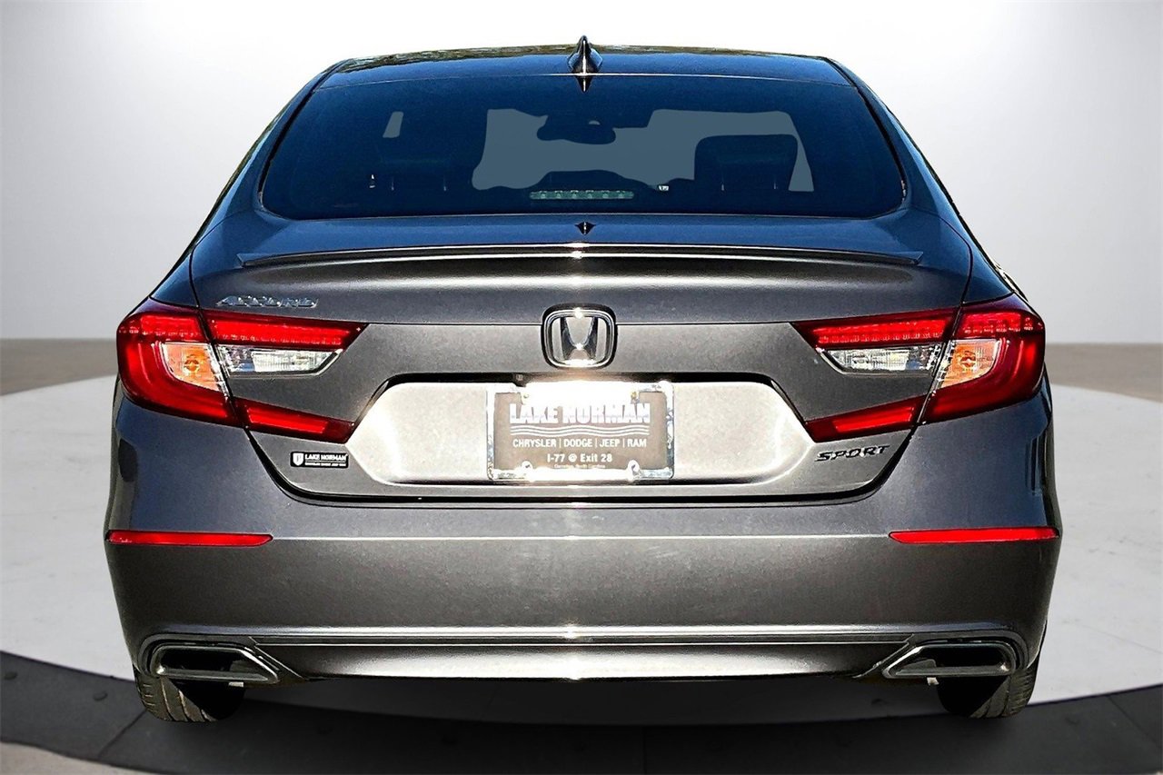 Used 2018 Honda Accord Sport image 7