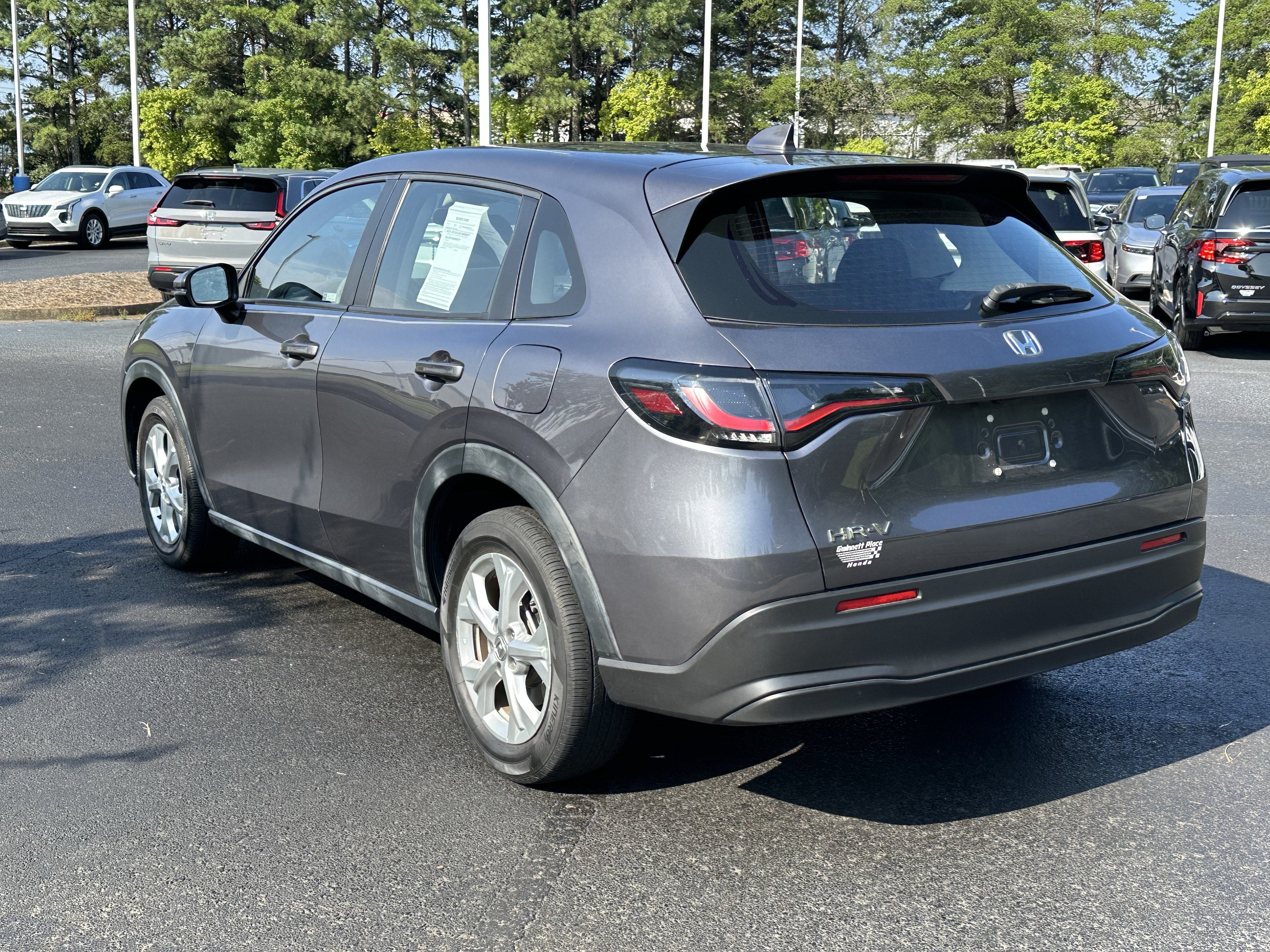 Used 2023 Honda HR-V LX image 9