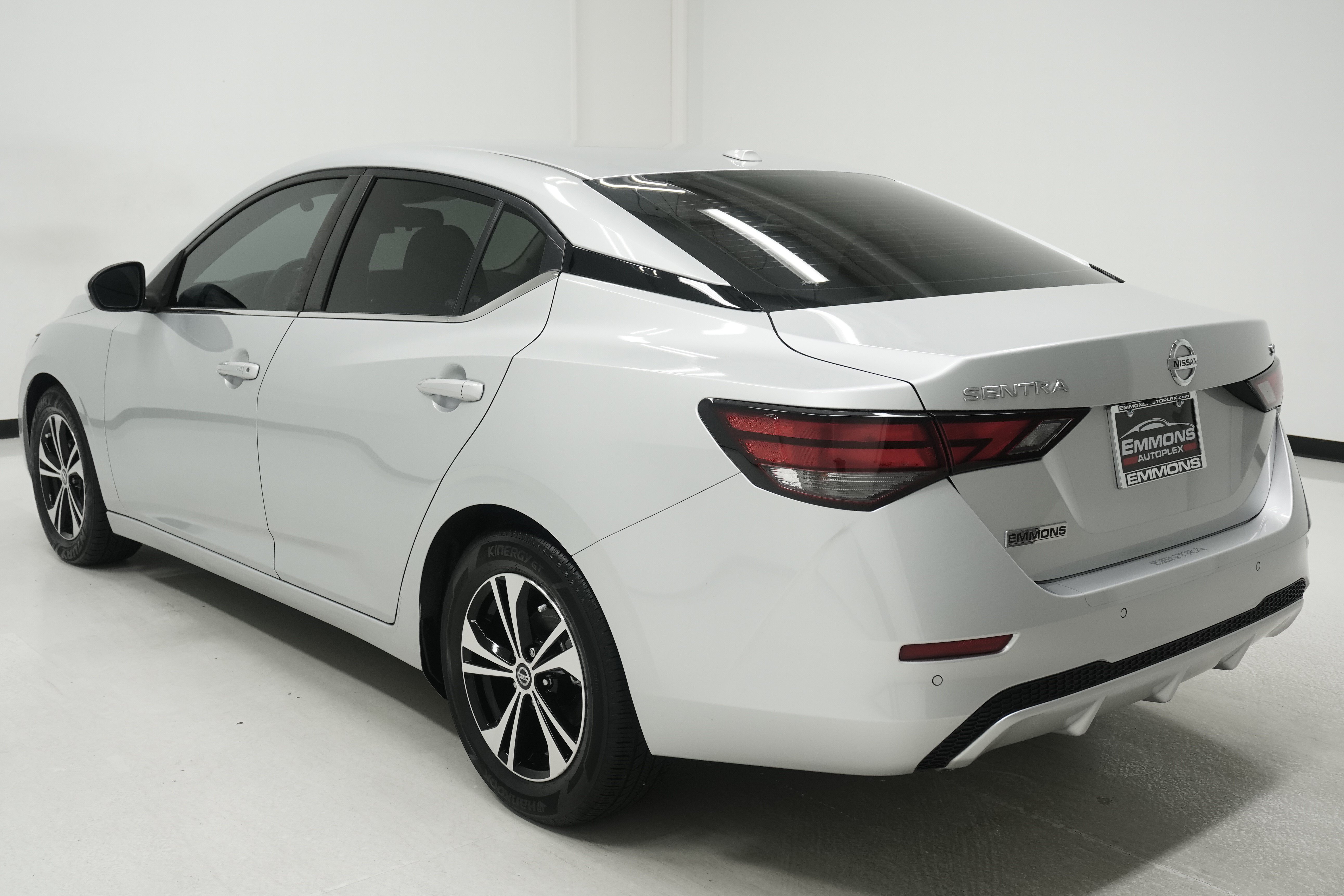 Used 2022 Nissan Sentra SV w/ Trunk Package FWD image 6