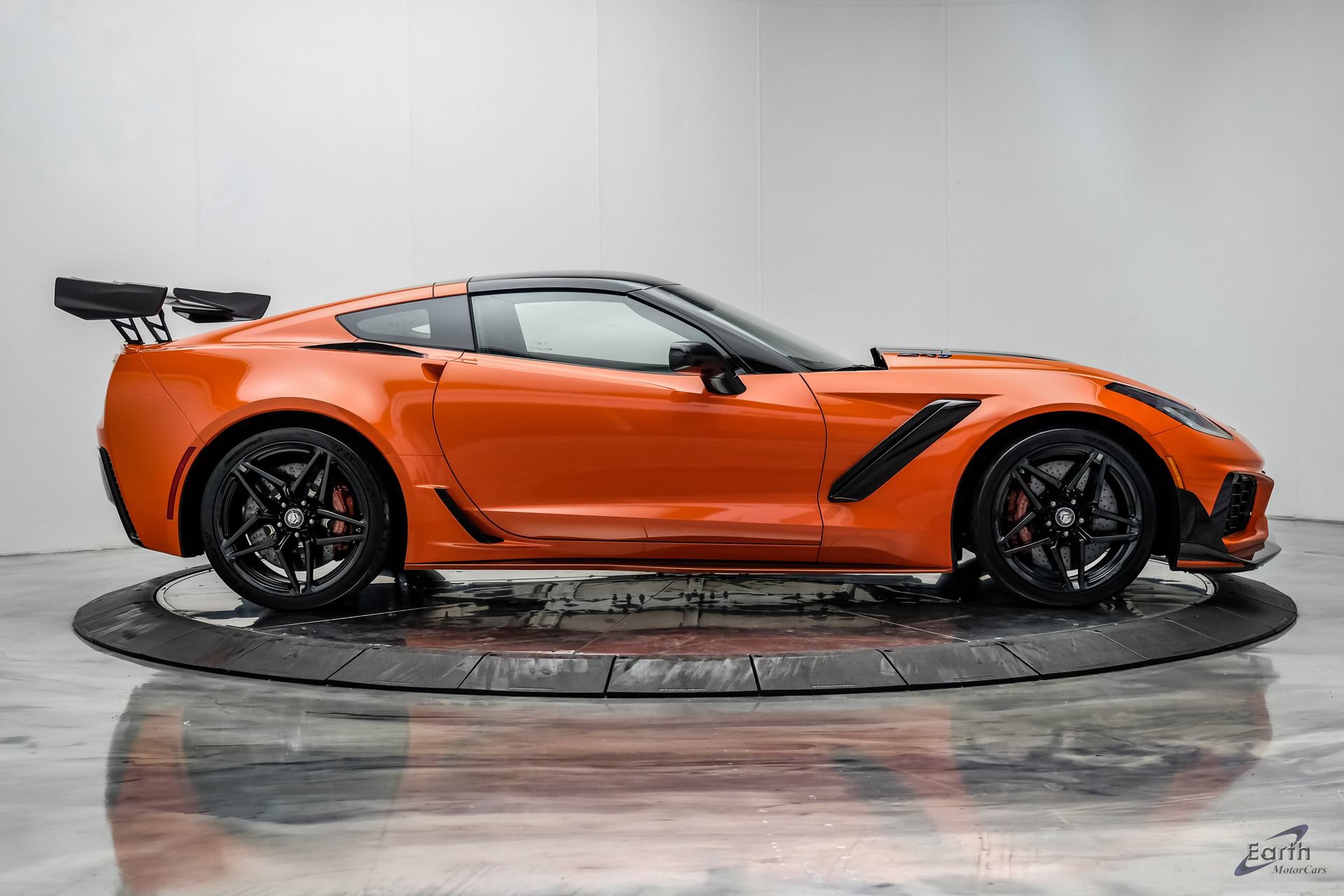 Used 2019 Chevrolet Corvette ZR1 RWD image 28