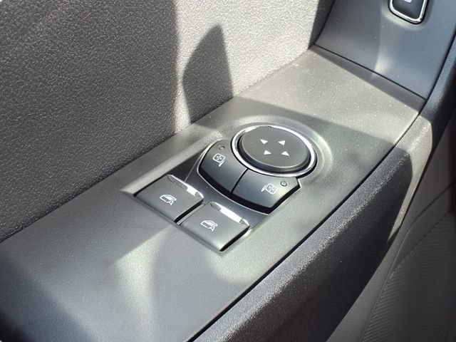 New 2025 Ford F250 XL w/ 360-Degree Camera Package RWD image 17
