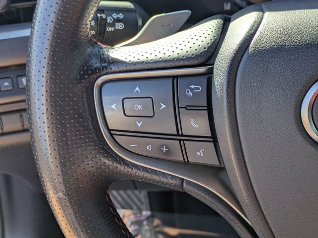 Used 2019 Lexus UX 200 F Sport image 23