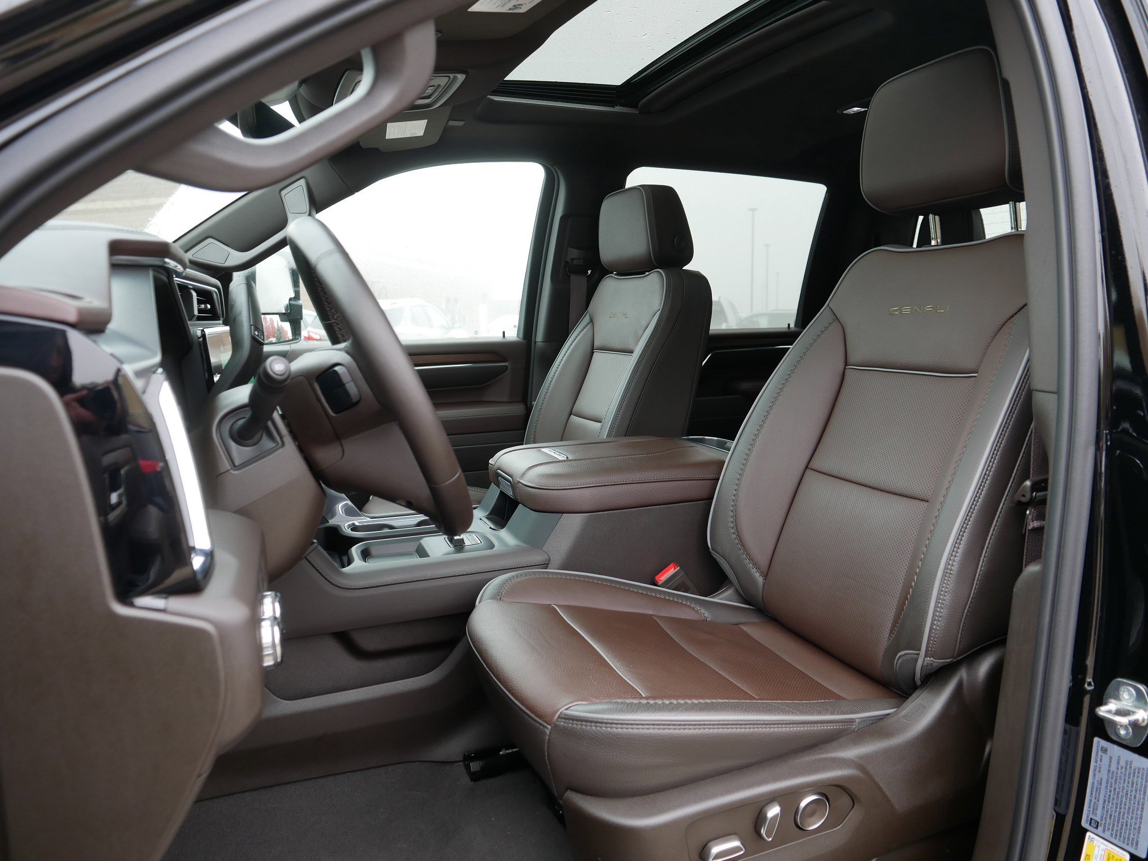 Used 2024 GMC Sierra 3500 Denali w/ Denali Reserve Package image 35