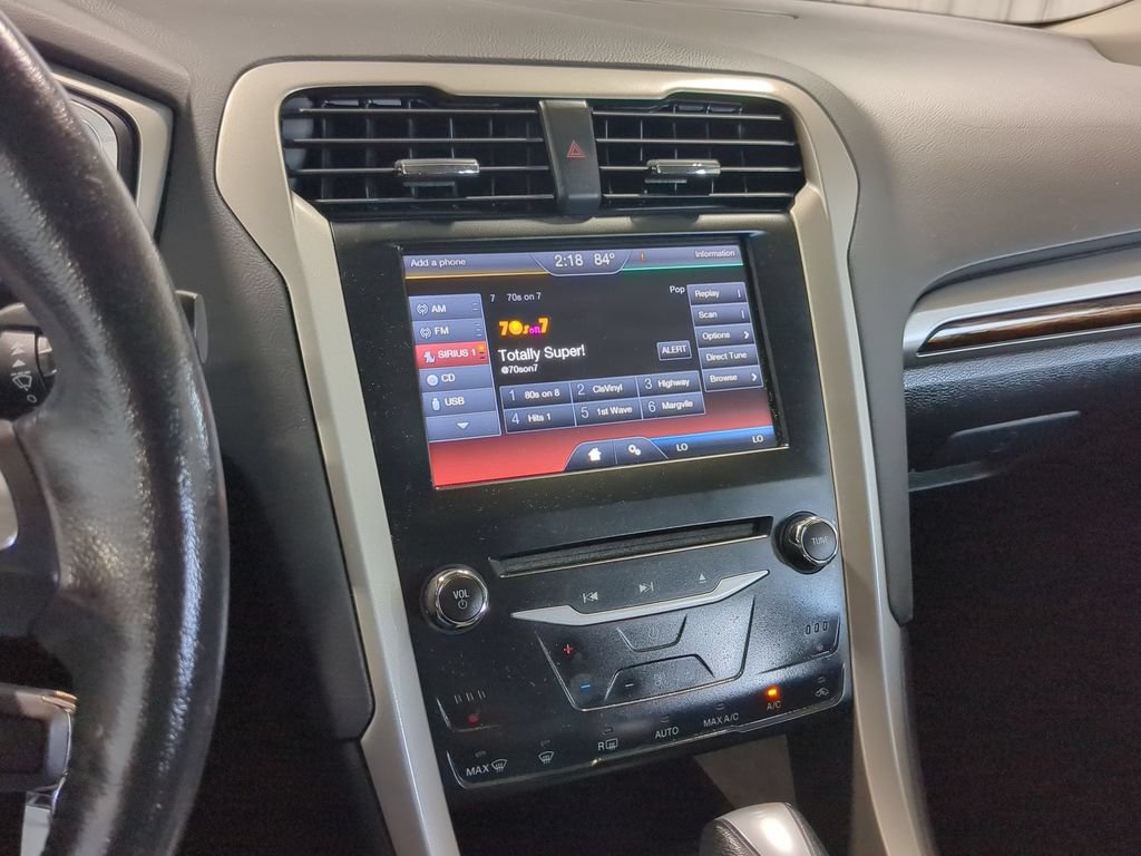 Used 2014 Ford Fusion SE w/ Equipment Group 202A FWD image 33