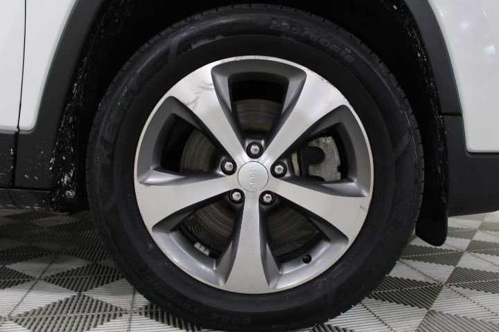 Used 2022 Jeep Cherokee Limited image 49