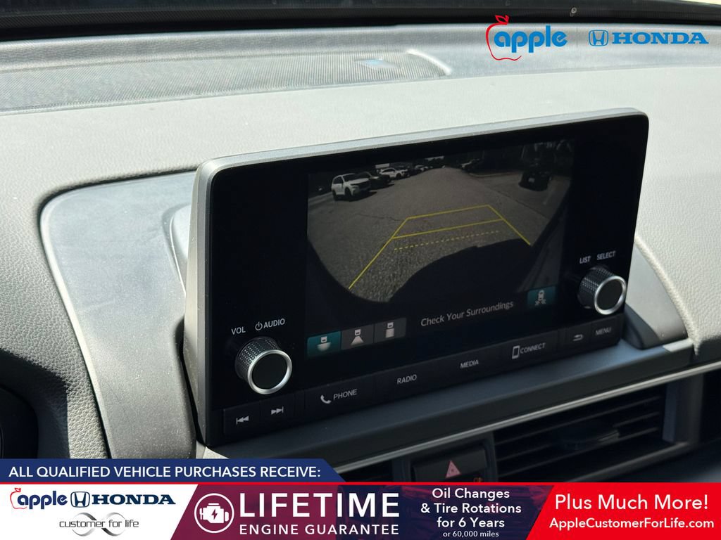 Used 2025 Honda Pilot Sport image 13