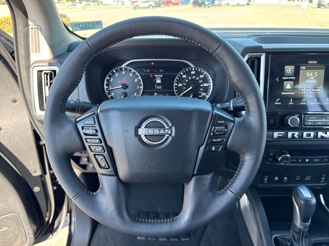Used 2025 Nissan Frontier SV w/ SV Convenience Package image 9