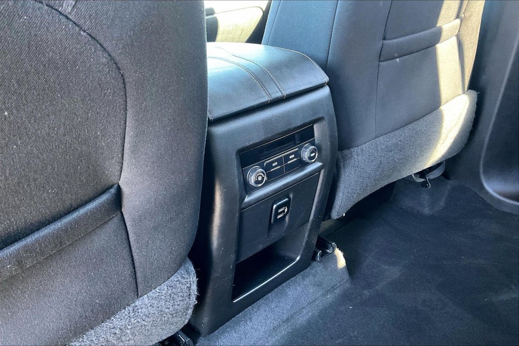 Used 2018 Chevrolet Traverse LT AWD/4WD image 11