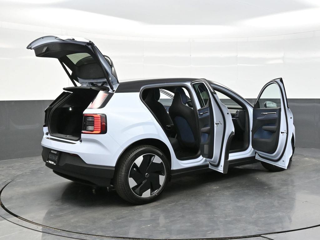 New 2026 Volvo EX30 Plus w/ Climate Package RWD image 30