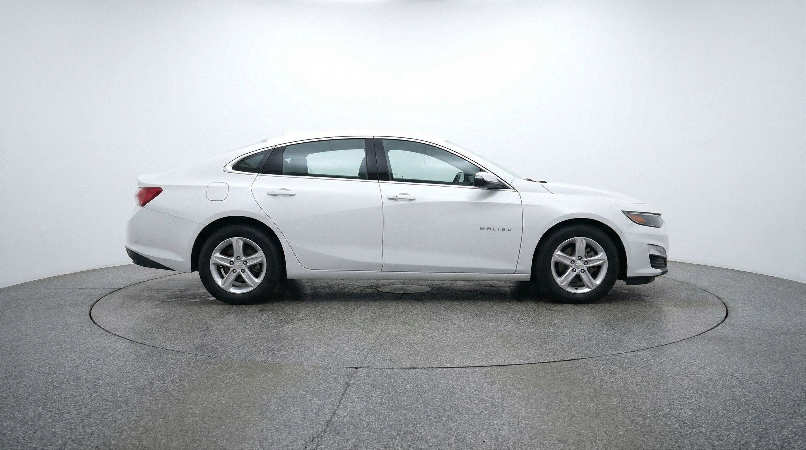 Used 2023 Chevrolet Malibu LT w/ Driver Confidence Package FWD image 11