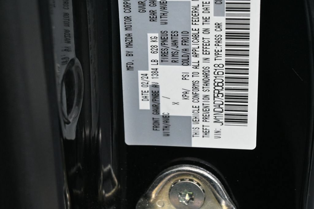 Used 2024 MAZDA MX-5 Miata Grand Touring w/ Weather Package RWD image 16