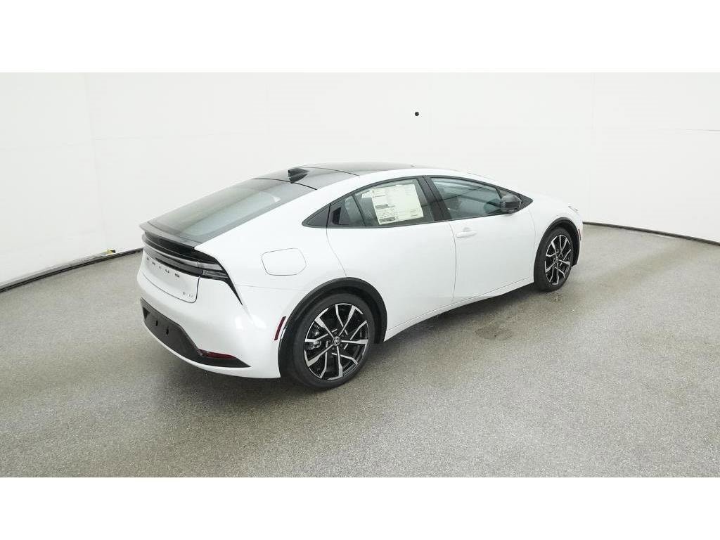 New 2026 Toyota Prius Plug-In Hybrid FWD image 9