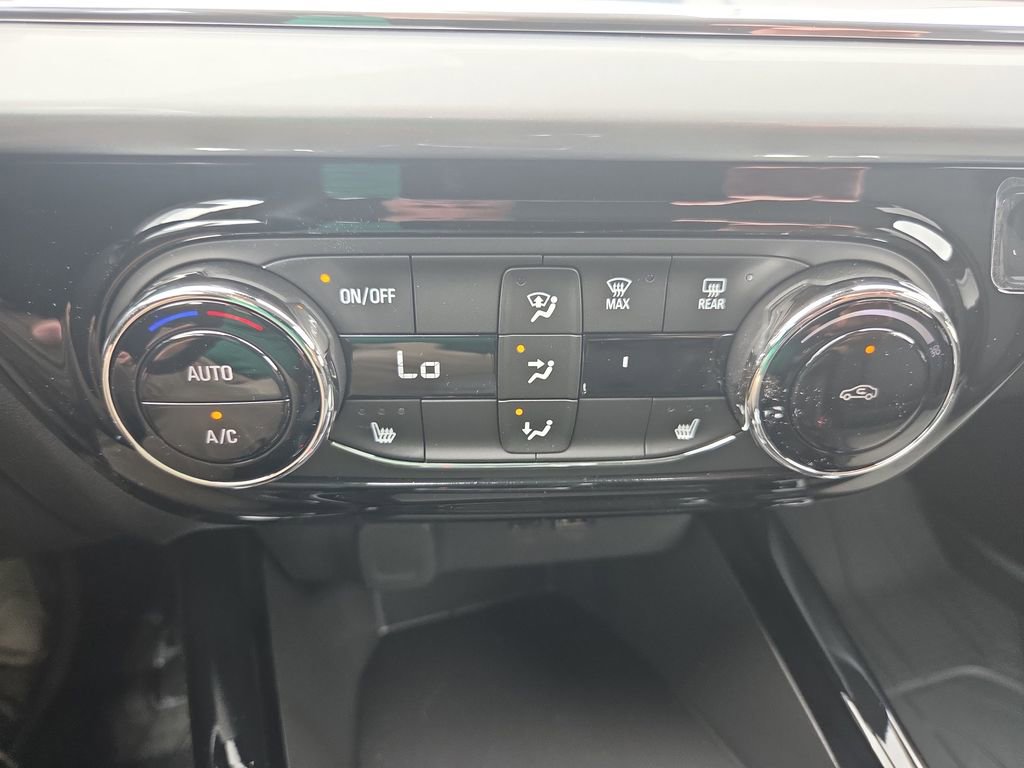New 2026 Chevrolet Trax LT w/ Driver Confidence Package FWD image 19