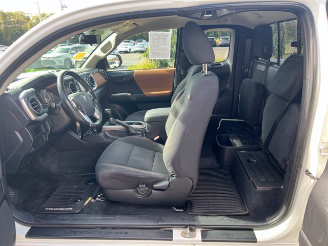 Used 2016 Toyota Tacoma SR5 AWD/4WD image 27