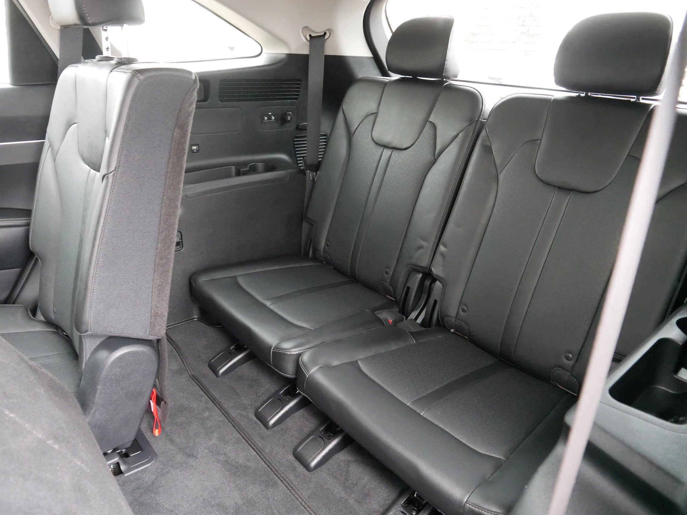 Certified 2022 Kia Sorento S image 36