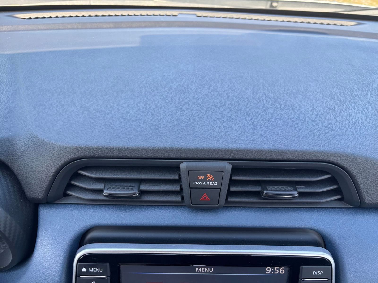 Used 2025 Nissan Versa SV FWD image 17