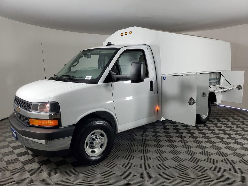New 2025 Chevrolet Express 3500 w/ Power Convenience Package RWD image 8
