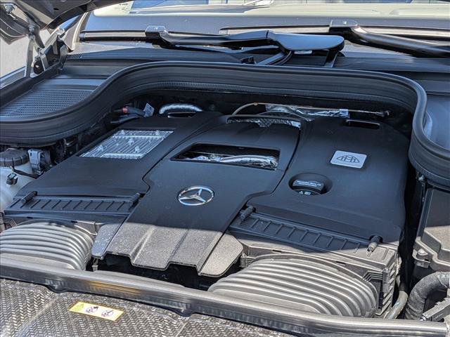New 2026 Mercedes-Benz Maybach GLS 600 4MATIC image 17