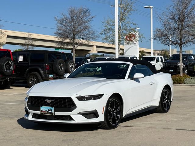 Used 2025 Ford Mustang EcoBoost image 6