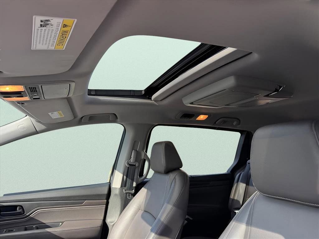 Used 2018 Honda Odyssey Touring image 20