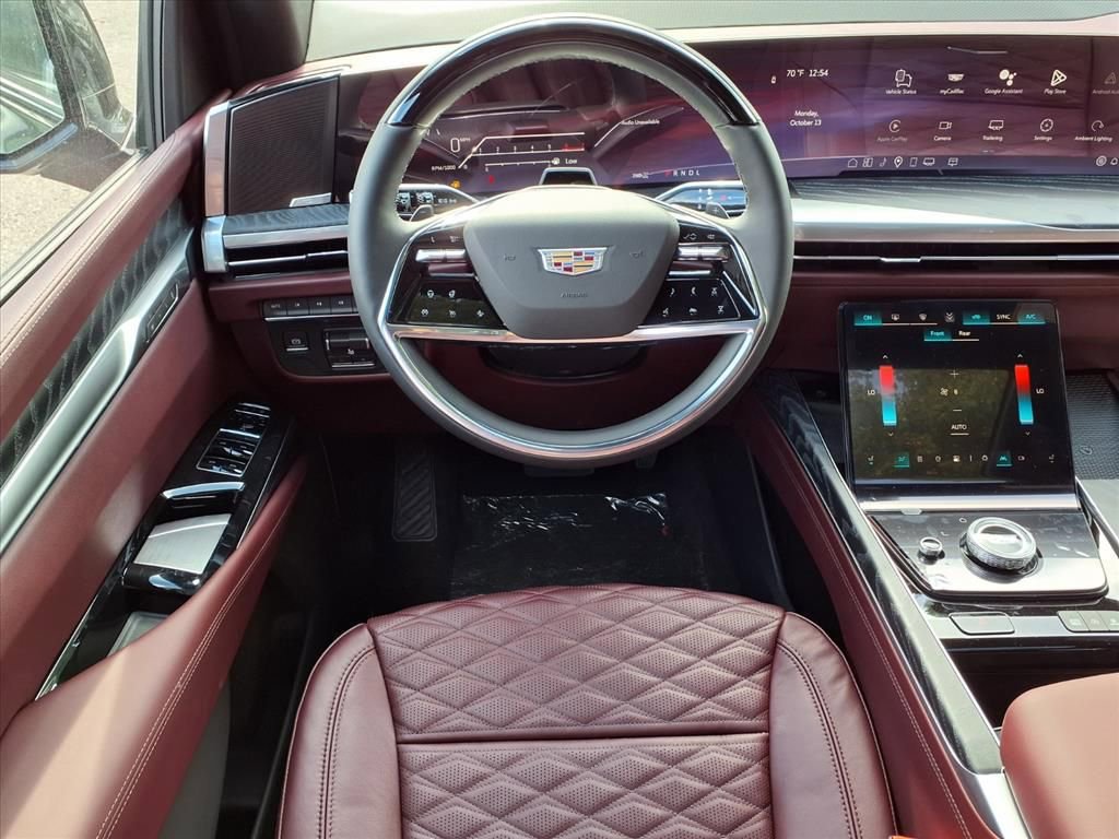 New 2026 Cadillac Escalade ESV Luxury w/ LPO, Floor Liner Package image 10