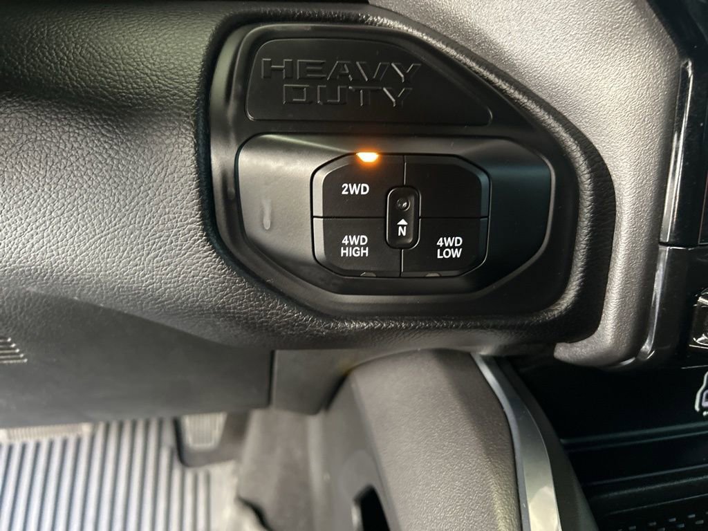 Used 2025 RAM 3500 Laramie AWD/4WD image 58