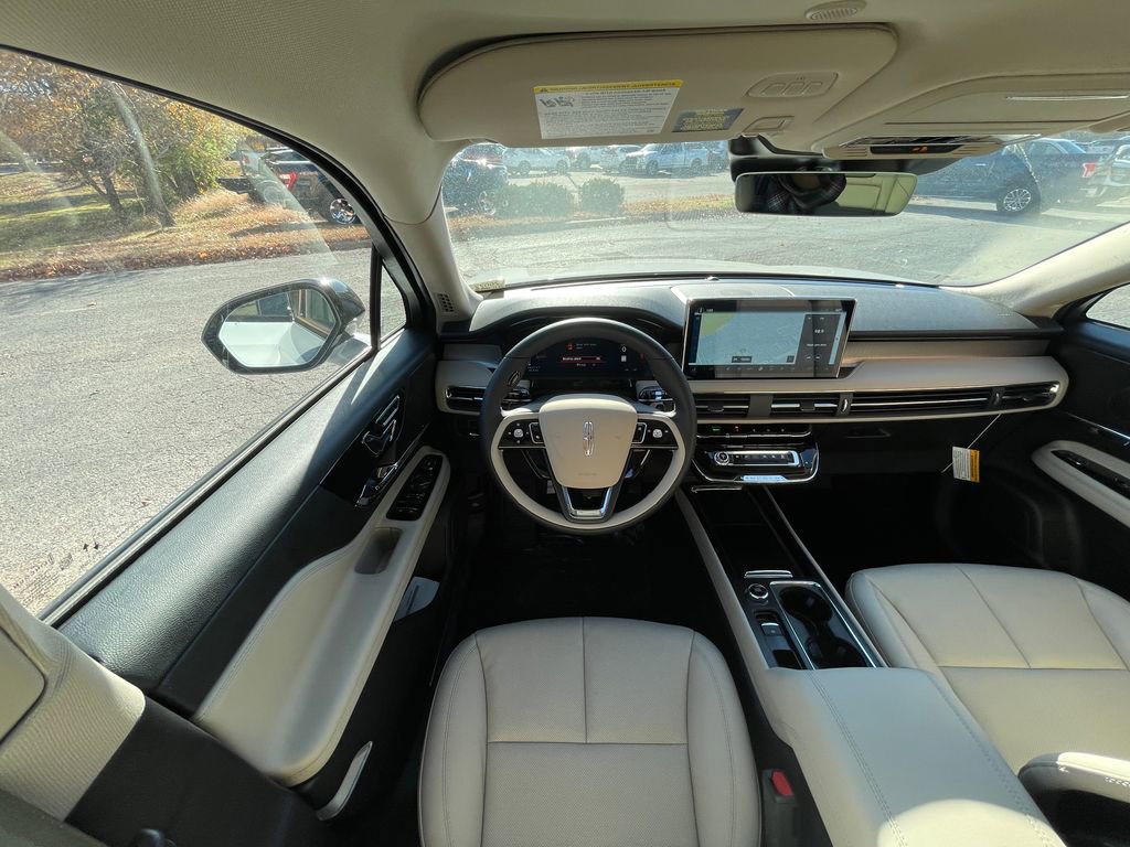 New 2026 Lincoln Corsair Premiere image 20