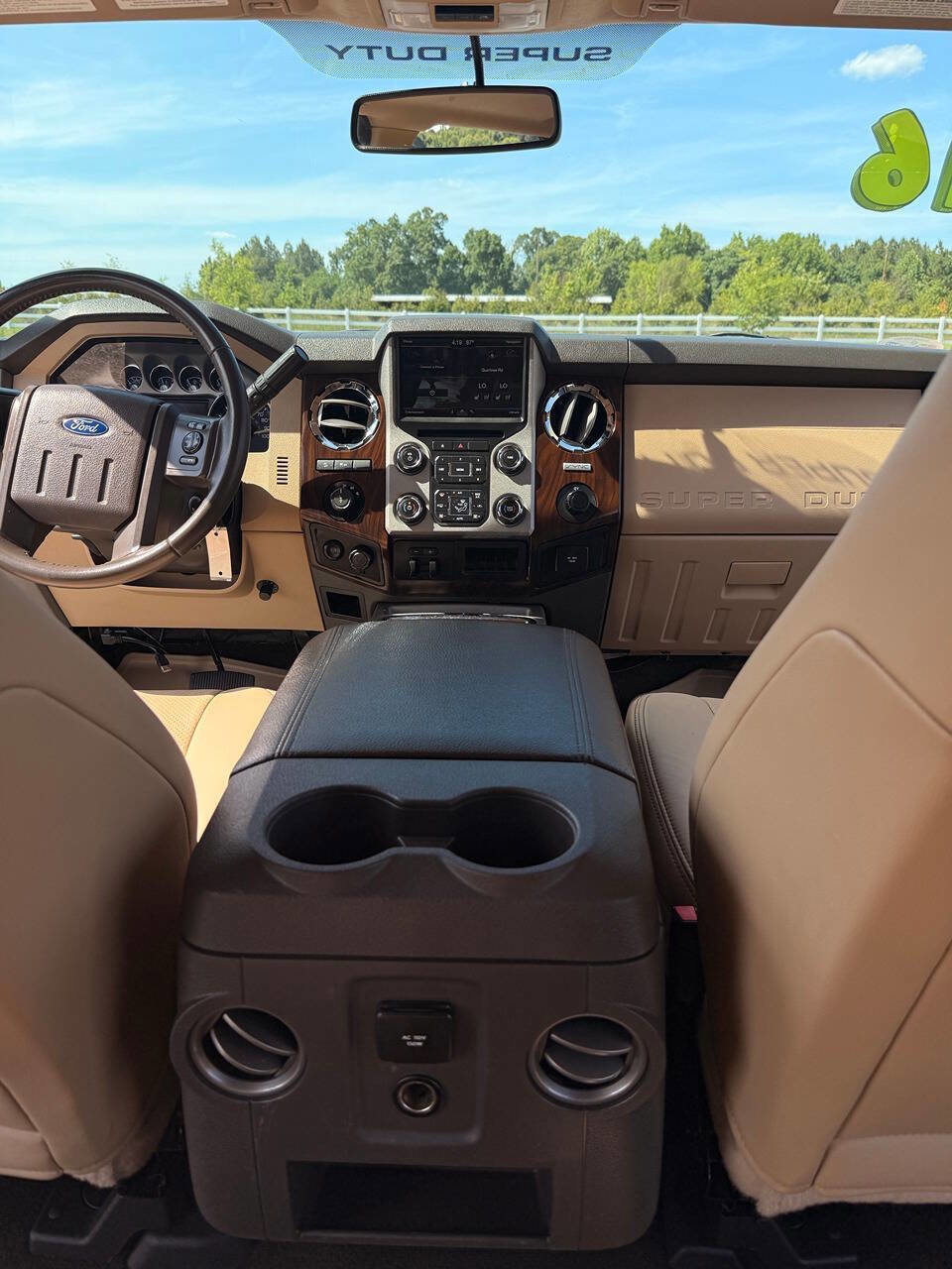 Used 2016 Ford F250 Lariat w/ Lariat Ultimate Package AWD/4WD image 18
